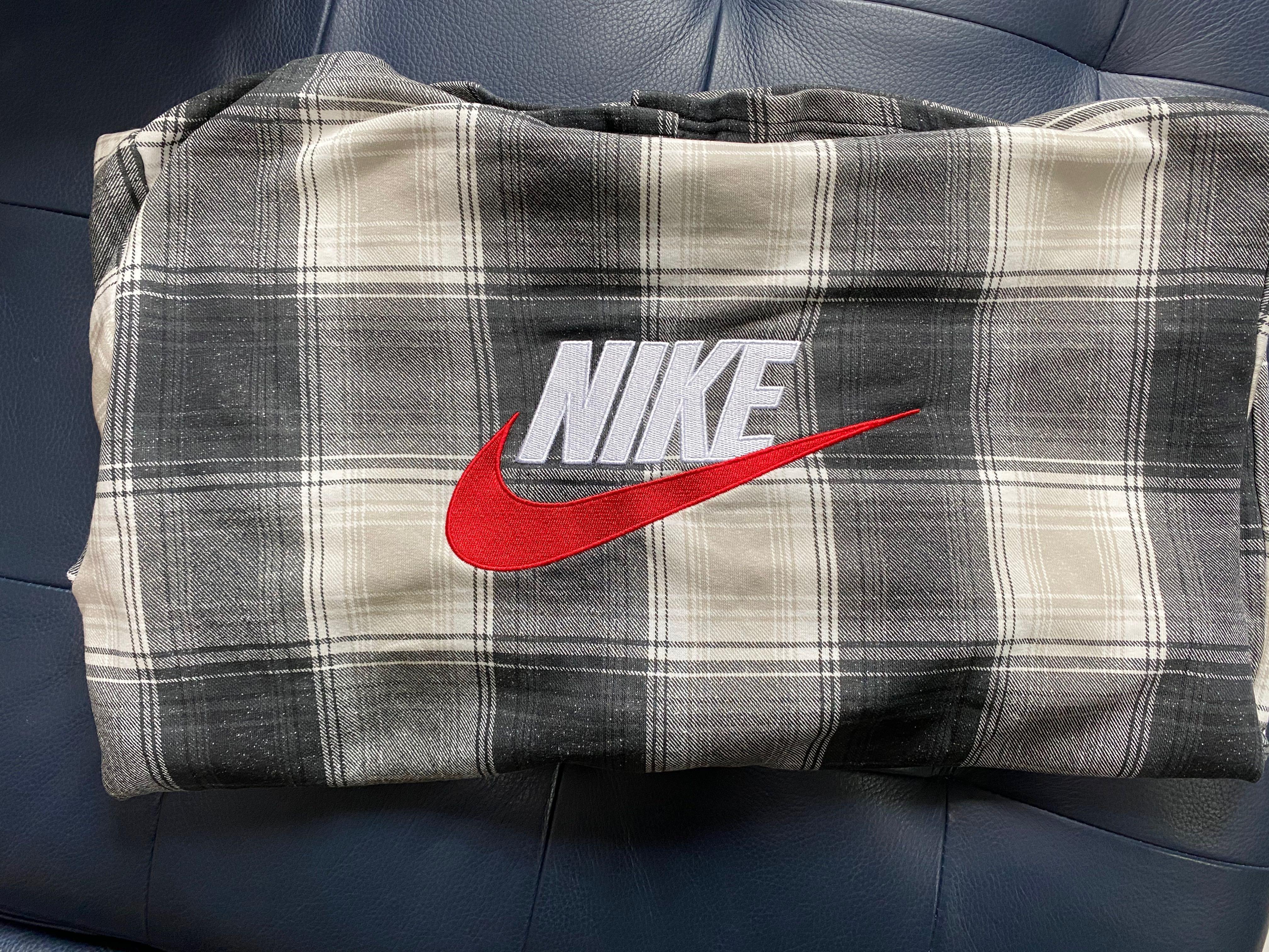 nike supreme plaid