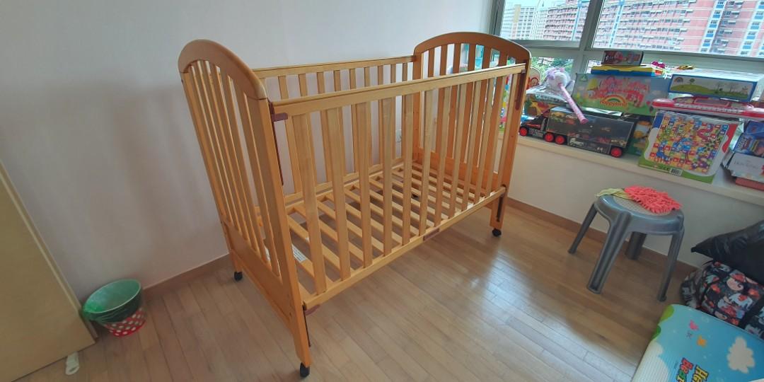 Used baby Cot, Babies & Kids, Baby Nursery & Kids Furniture, Cots ...