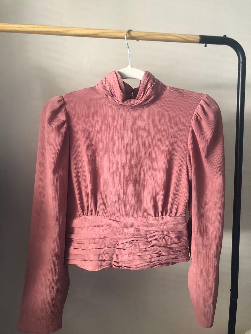 Zara Top Cottage Core Coquette Core Victorian (Category: Blouses) located in Marikina City. Submitted by 3rdform (Listing ID 1077452186, Image 3). Description: only used once can fit xs-s frame .
