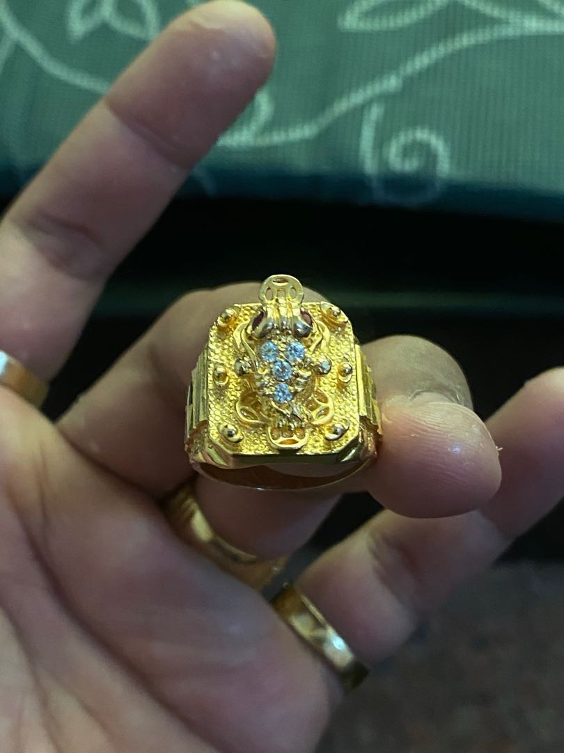 Frog ring deals gold