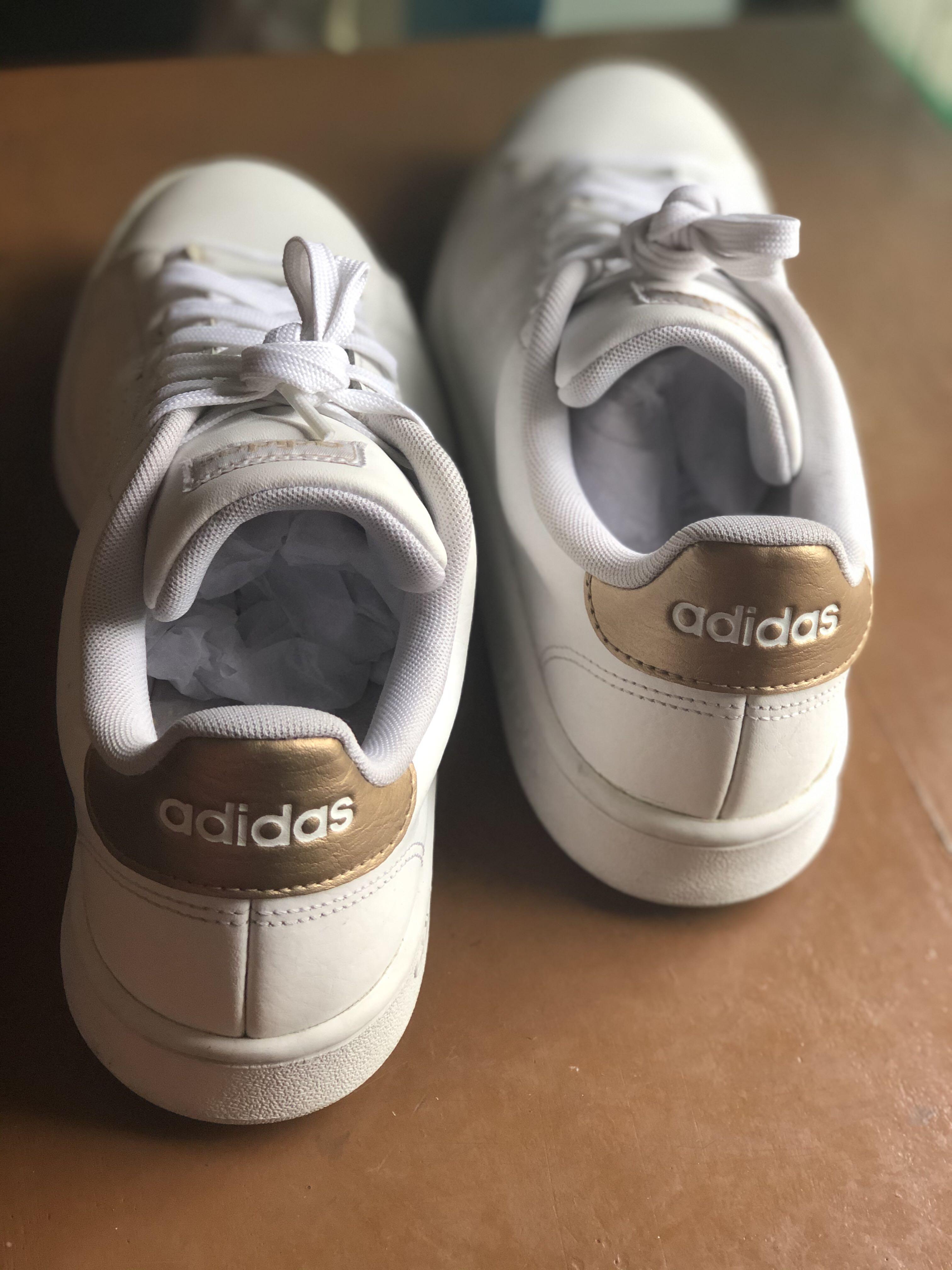 How to wash discount adidas white shoes