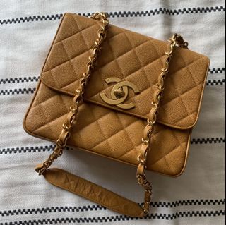 (Category: ) located in . Submitted by chic_gal (Listing ID 1061602979, Image 1). Description: .
