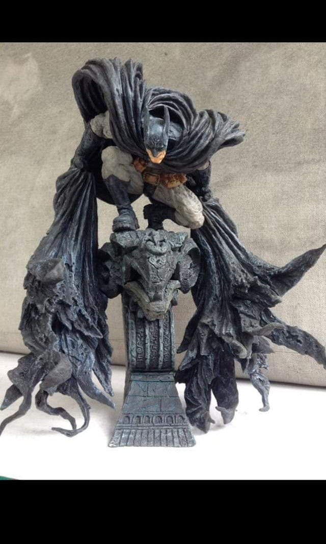 Batman gargoyle statue, Hobbies & Toys, Toys & Games on Carousell