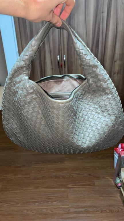 Medium veneta bag cheap