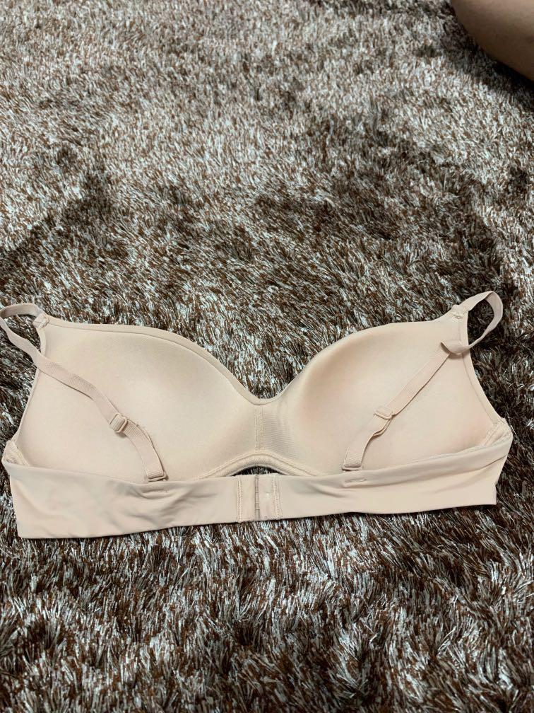 Branded padded cup bra no wire size 34B, Women's Fashion, Undergarments &  Loungewear on Carousell
