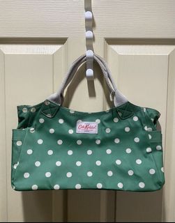 (Category: ) located in . Submitted by ilovesoldes (Listing ID 1077643344, Image 1). Description: .