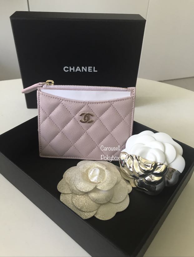 ❤️sold❤️CHANEL 21S Classic Zipped CardHolder , Luxury, Bags & Wallets on  Carousell