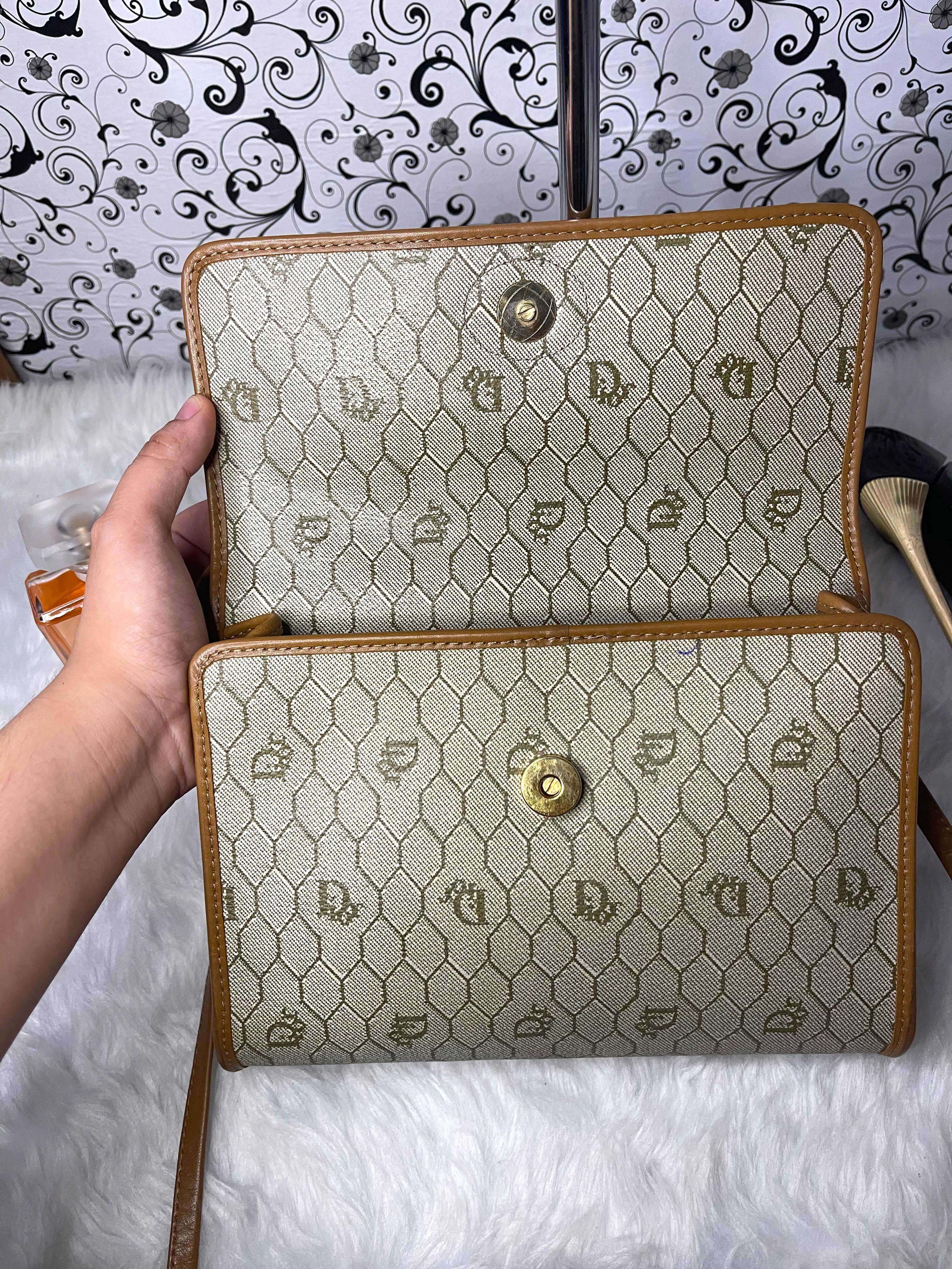 ❌SOLD❌Christian Dior Vintage honeycomb sling bag