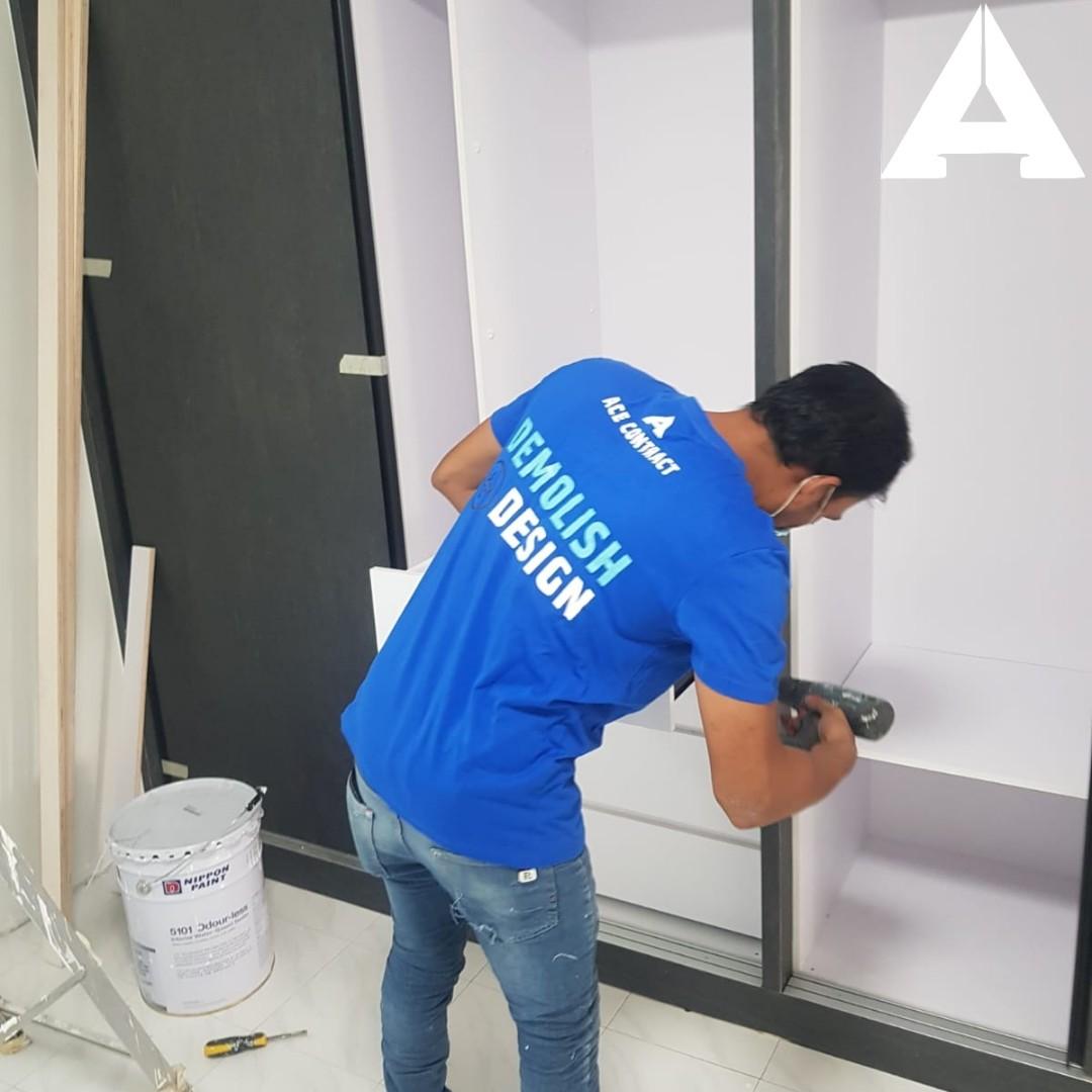 Bto Bedroom Wardrobe Bto Kitchen Bto Cabinet Bedroom Wardrobes Sliding Door Wardrobe Casement Door Carpenter Home Services Renovations On Carousell