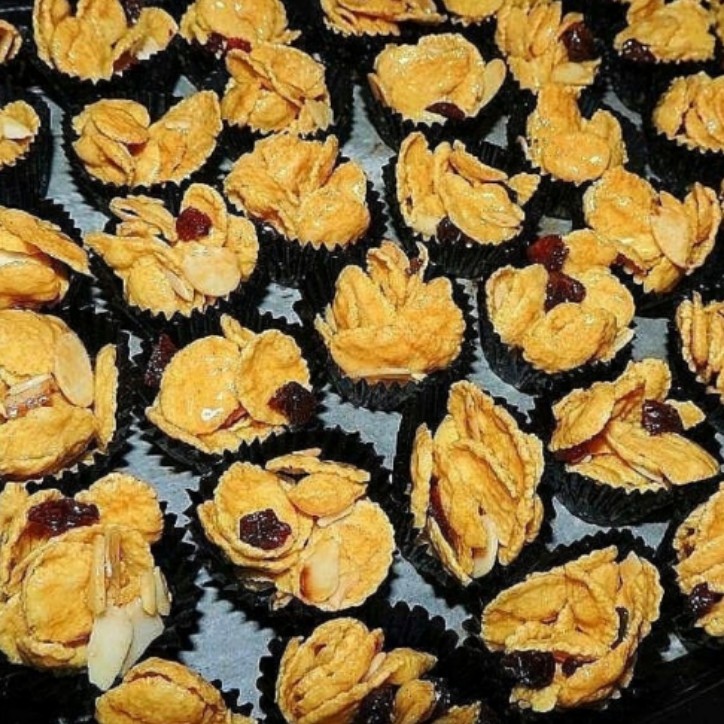 Cornflakes Madu Food Drinks Homemade Bakes On Carousell