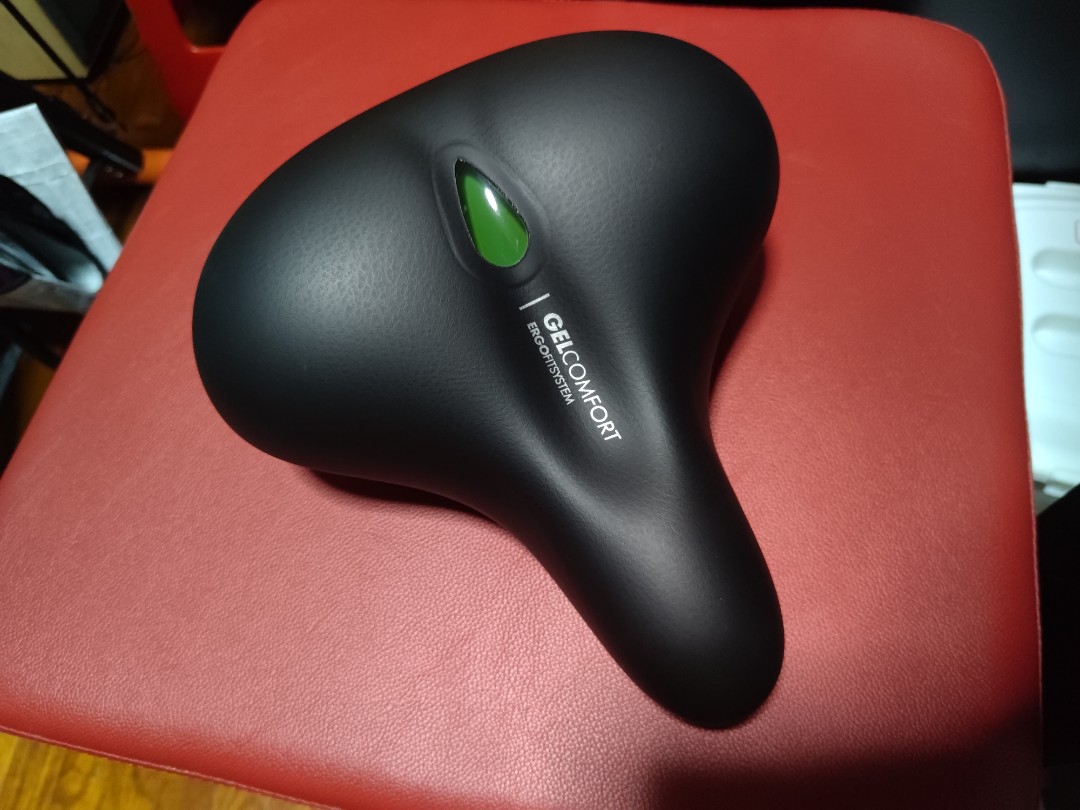 Decathlon City 900 Gel Bike Saddle XL Sports Equipment Bicycles