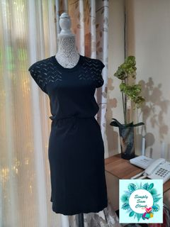 (Category: ) located in . Submitted by simplysamcloset (Listing ID 1077682346, Image 1). Description: .