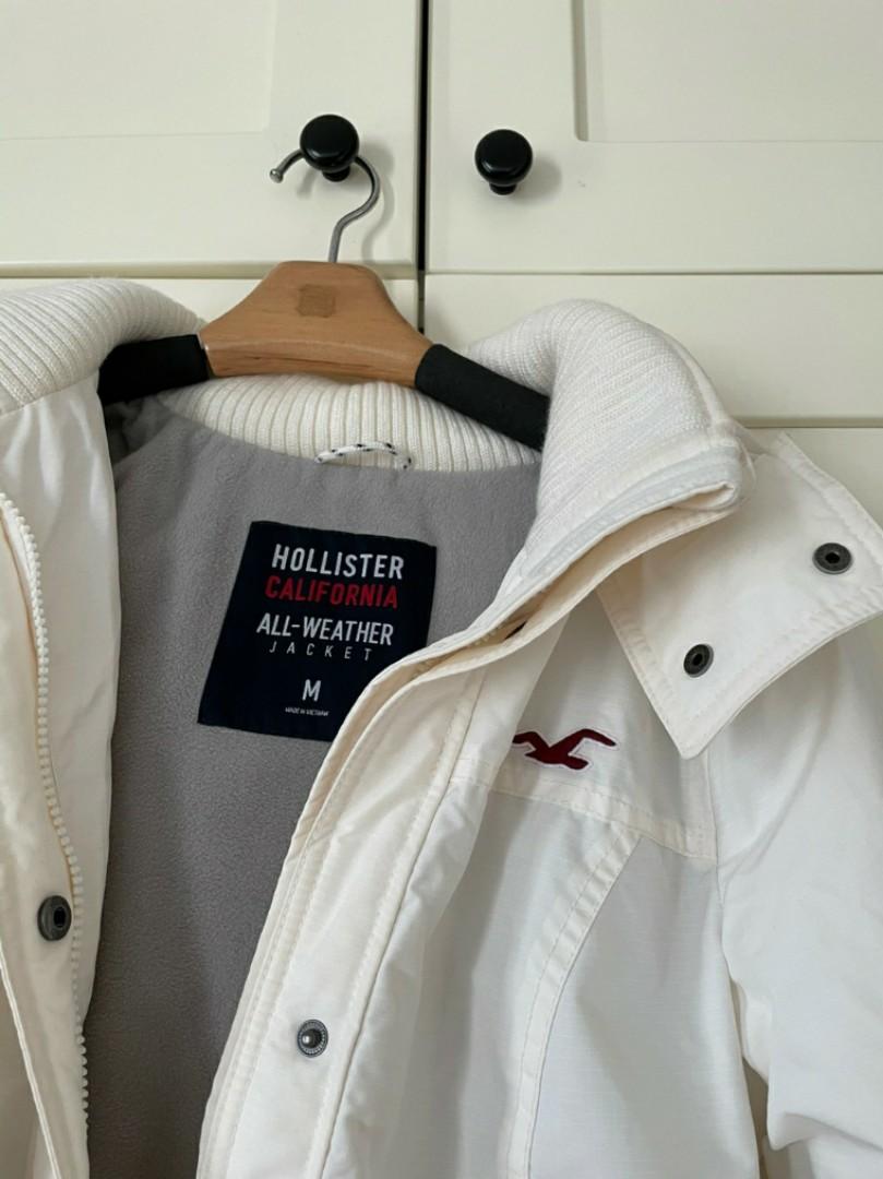 Hollister All-weather Bomber Jacket, 女裝, 外套及戶外衣服- Carousell