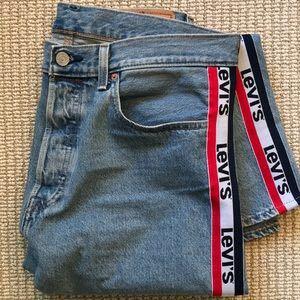 Levi's side cheap tape jeans
