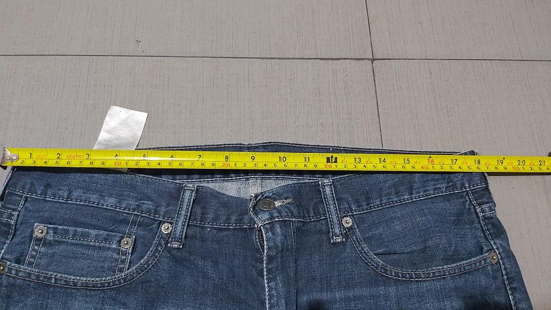 Levis 559 w36 l30 (Category: Jeans) located in Quezon City. Submitted by chaday19 (Listing ID 1077624918, Image 3). Description: levis 559 s36 see pic for details.