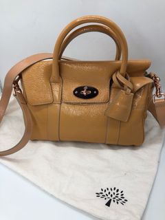 （分類：）位於 。 由 kehrrie 提交（商品編號 1077713408，圖片 1）。簡介： 。