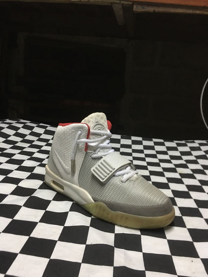 Nike yeezy hotsell price philippines