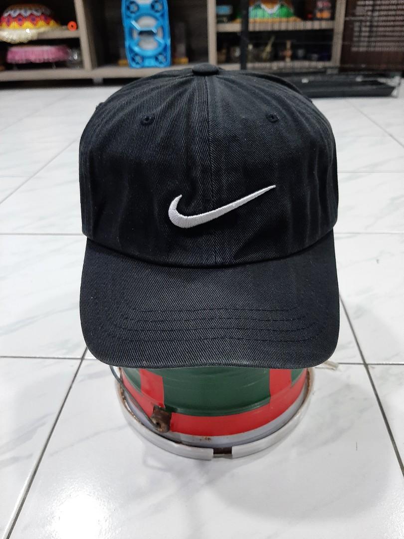Nike top buckle hat
