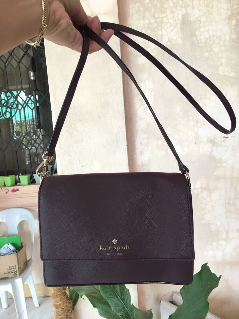 original kate spade sling bag looks new, Women's Fashion, Bags & Wallets,  Cross-body Bags on Carousell