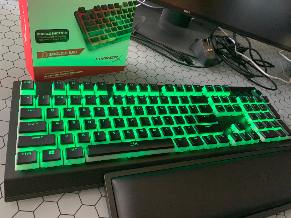 Razer Blackwidow V3 PRO WIRELESS W HyperX Pudding KeyCaps(FREE) , w/o