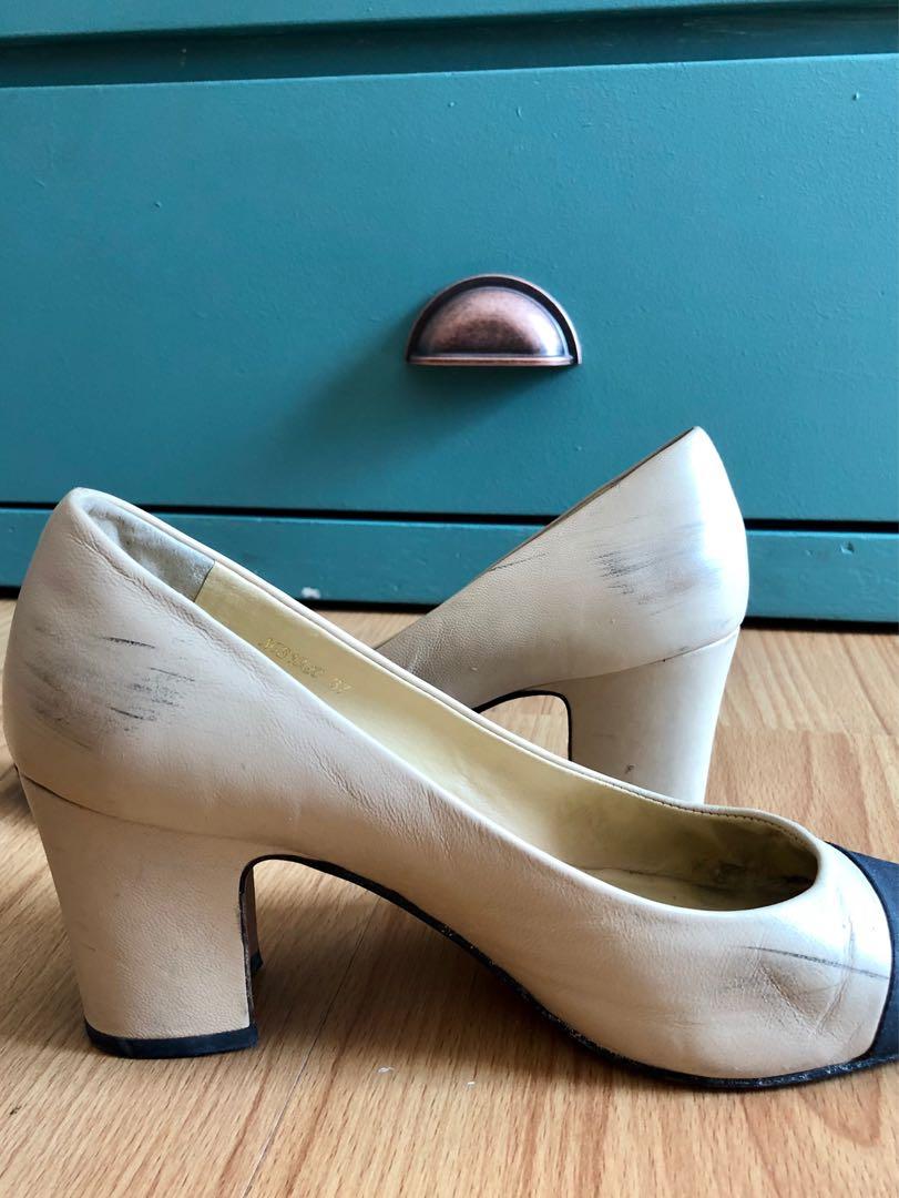 Rush! Authentic Chanel Classic Two Tone Pumps, Women'S Fashion, Footwear,  Heels On Carousell