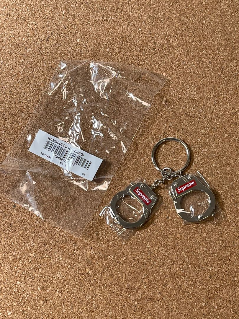 supreme handcuffs keychain