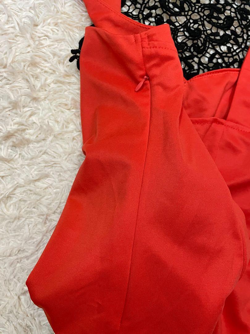 Top (Category: Tops) located in Johor Bahru. Submitted by lifang1019 (Listing ID 1077602039, Image 3). Description: Size xs.