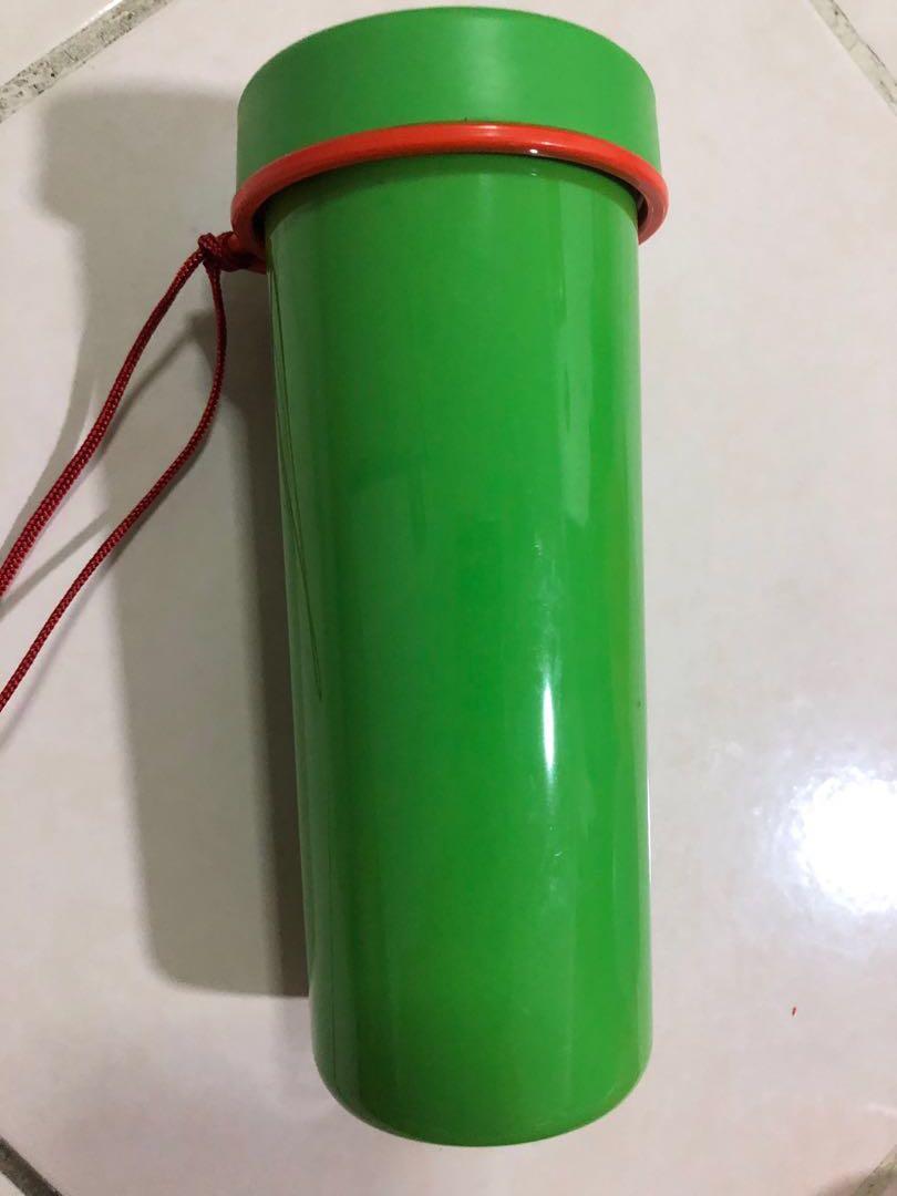 Tupperware Flask (Category: Water Bottles & Tumblers) located in Kuala Lumpur. Submitted by dee1909 (Listing ID 1077689686, Image 1). Description: Clearing some of my Tupperware’s collections ✳️ Used twice only ✳️ ✳️ Suitable for cold/warm water storage .