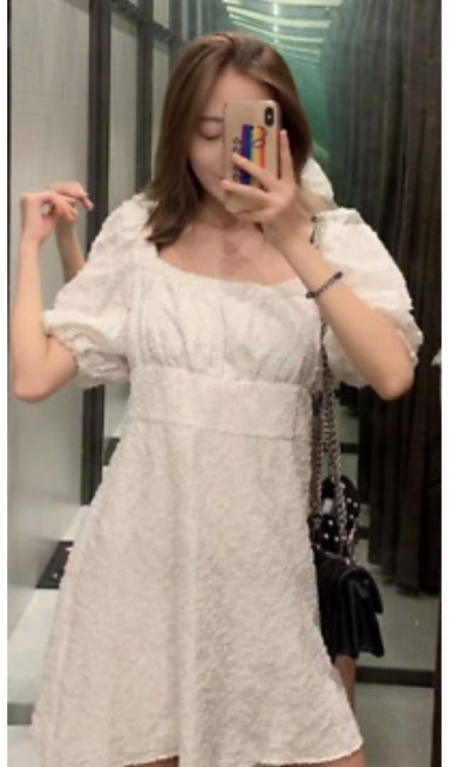 White textured Puff sleeve mini dress 