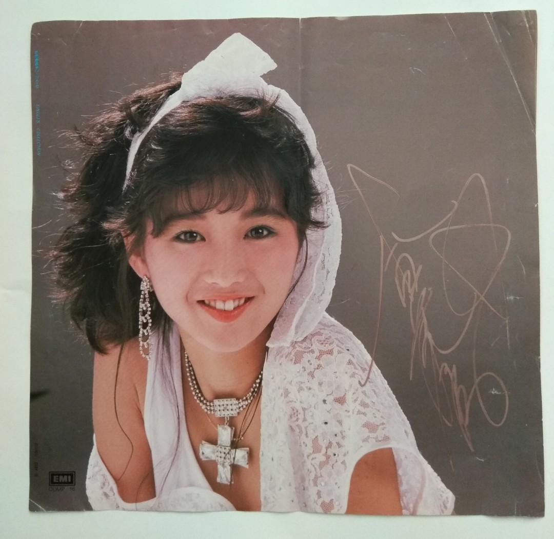 本田美奈子-80年代來港宣傳親筆簽名Singles Collection精選大碟香港版