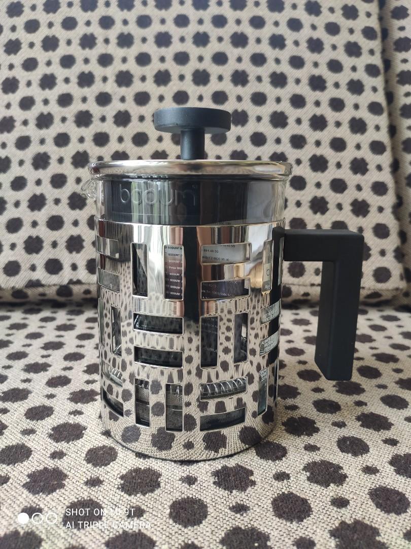 Bodum 4-Cups/.5 Liters Eileen Coffee French Press (Category: Coffee & Tea Tableware) located in Davao. Submitted by papa1919 (Listing ID 1077747607, Image 1). Description: More expensive than other Bodum models because its glass is protected with a metal cover. Made by world reknowned coffee implements maker Bodum of Switzerland. Box no longer mint; bought many years ago but unused..