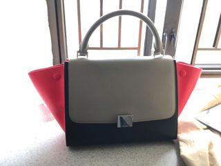 （分類：）位於 。 由 booboochu 提交（商品編號 1077802770，圖片 1）。簡介： 。