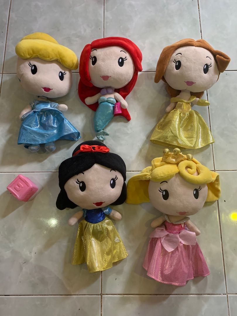disney princess plush dolls set, Hobbies & Toys, Toys & Games on Carousell