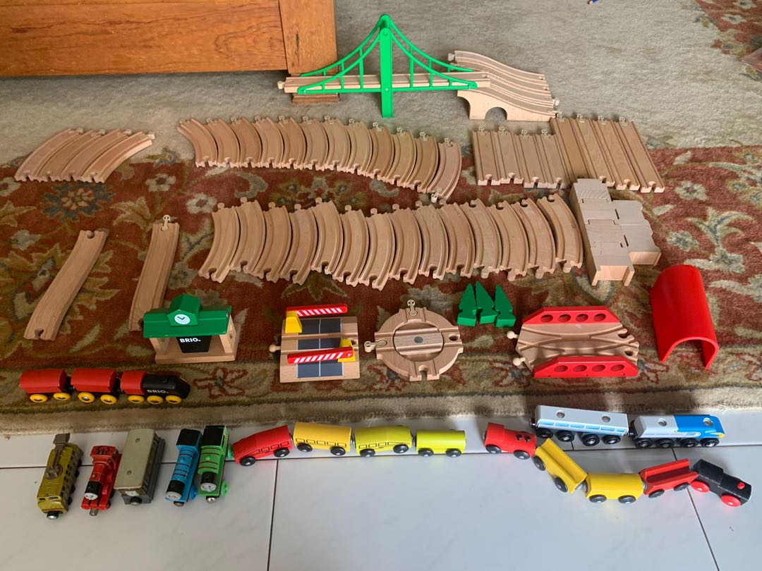 Thomas Details about   TWO HIGH TRAIN TRACK SUPPORTS for Wooden Train Track ~ GENUINE BRIO 
