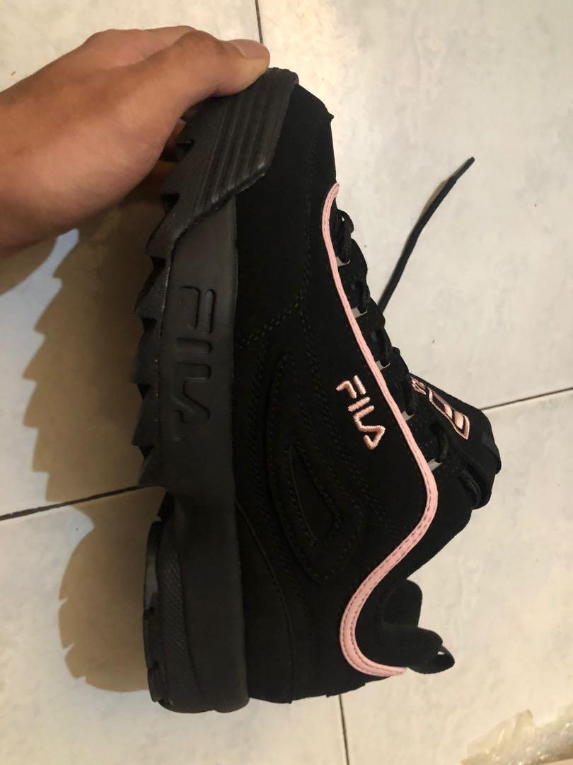 Kasut Fila Original Men s Fashion Activewear on Carousell
