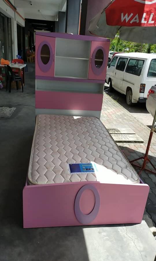 Katil Super Single Girl Home Furniture Furniture On Carousell