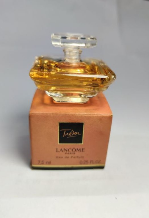 LANCOME Tresor Perfume 7.5ml, 美容＆化妝品, 沐浴＆身體護理, 沐浴及