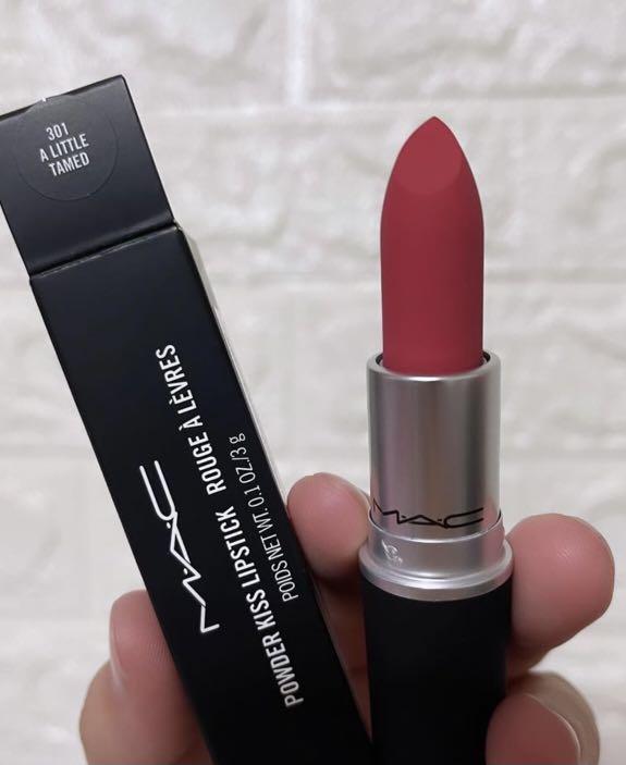 mac 301 lipstick