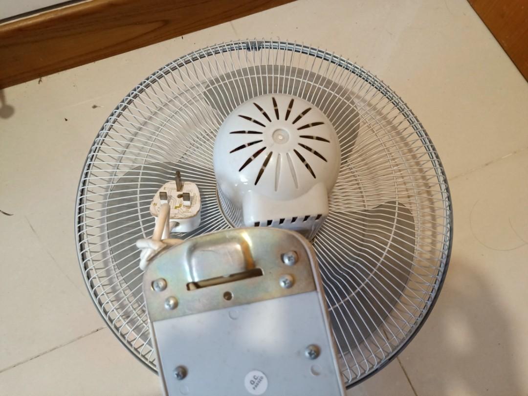 Mistral Electric wall fan ( Pull string type ), Furniture & Home Living