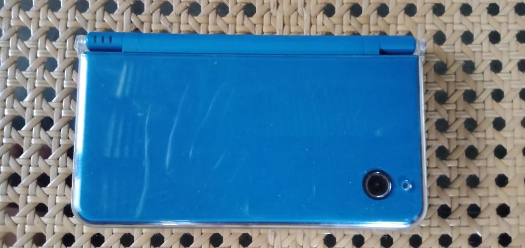 Nintendo Dsi Xl Color Blue With Crystal Case Video Gaming Video Game Consoles Nintendo On Carousell