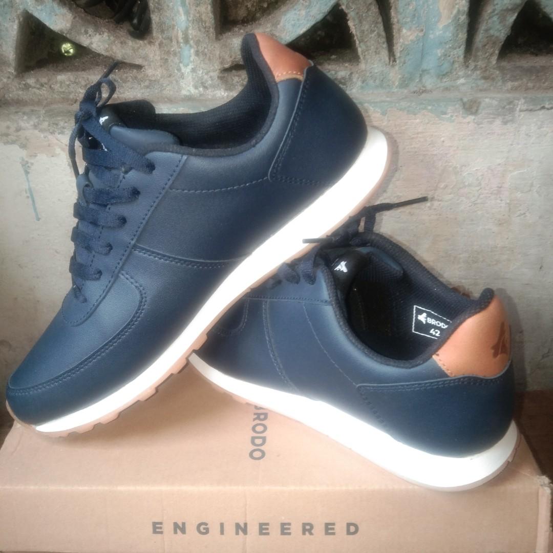 Sneakers brodo best sale