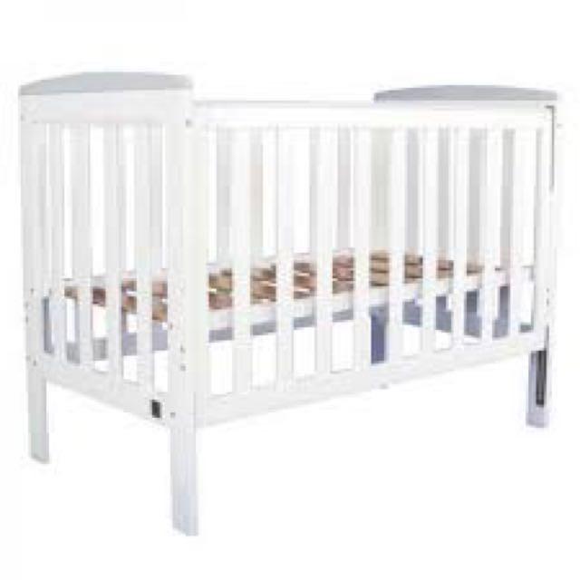 Sussex Universal cot bed white color 091025 Babies Kids