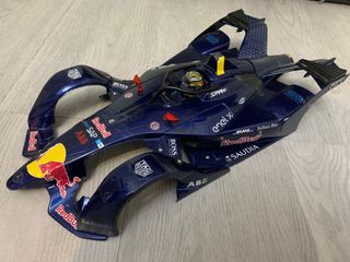 （分類：）位於 。 由 Clancyggff 提交（商品編號 1077861719，圖片 1）。簡介： 。