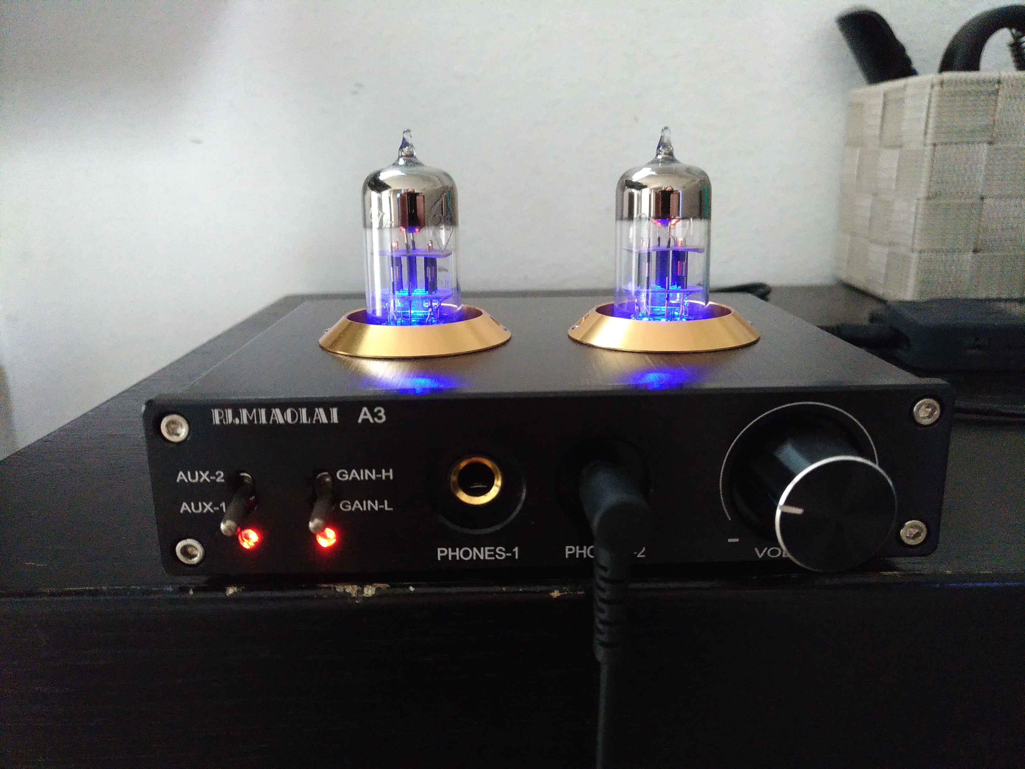 Tube headphone amp and dac, Audio, Other Audio Equipment on Carousell