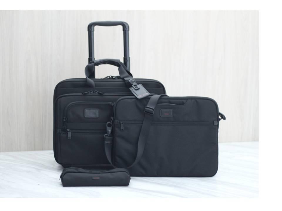 Tumi 26127DH Alpha Wheeled Deluxe Expandable Brief Complete set
