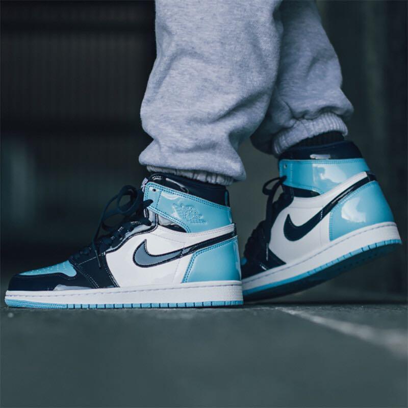 Chill blue retro 1 online
