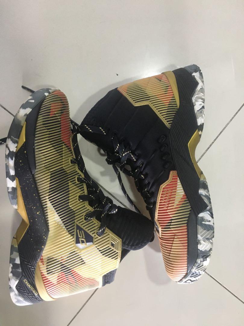 Curry 2.5 gold deals