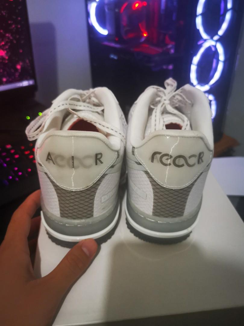 Air force 1 react white ice (Category: Sneakers) located in Caloocan City. Submitted by blackfire_07 (Listing ID 1078029111, Image 2). Description: Almost new sinukat lang pero di kasya masyadong malaki saken kaya for sale nalang. 100% original you can check upon meetup. Complete with box and may free 2 laces (spare from other shoe) pm lang or text for more photos and inquiries thank you. 😊.