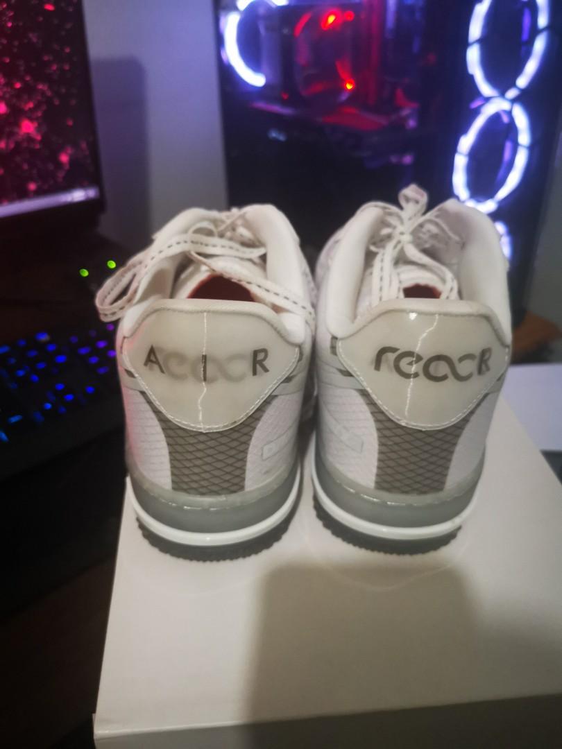Air force 1 react white ice (Category: Sneakers) located in Caloocan City. Submitted by blackfire_07 (Listing ID 1078029111, Image 3). Description: Almost new sinukat lang pero di kasya masyadong malaki saken kaya for sale nalang. 100% original you can check upon meetup. Complete with box and may free 2 laces (spare from other shoe) pm lang or text for more photos and inquiries thank you. 😊.