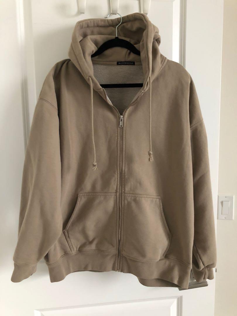 Brandy Melville Christy Hoodie, Women's Fashion, Clothes on Carousell